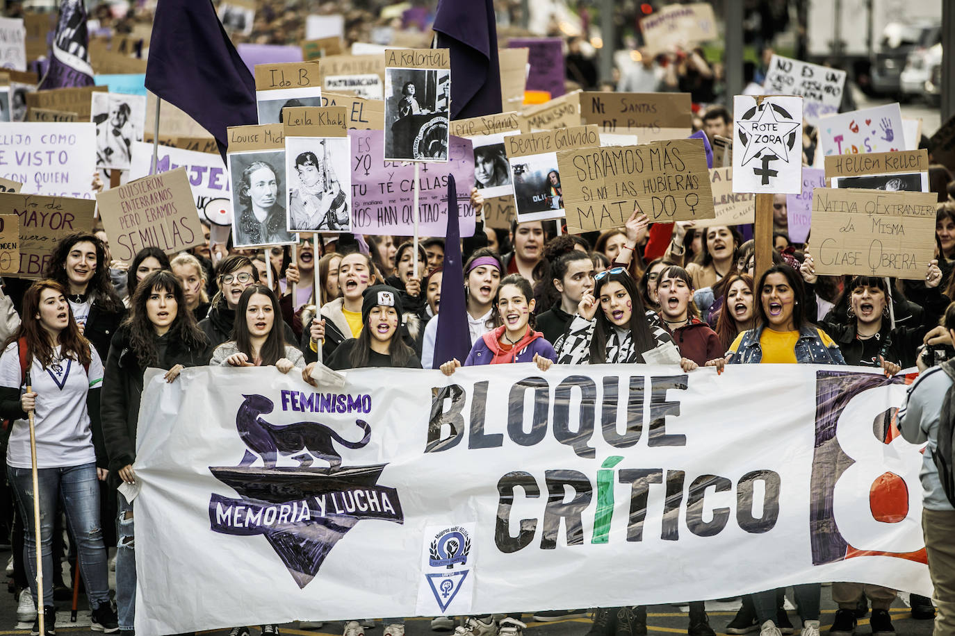 Fotos: 8M: Manifestación del Día Internacional de la Mujer en Logroño