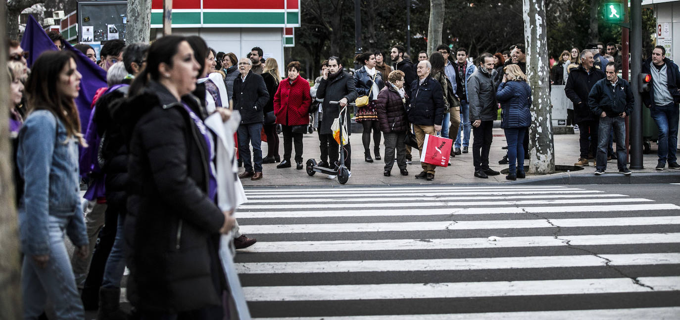 Fotos: 8M: Manifestación del Día Internacional de la Mujer en Logroño