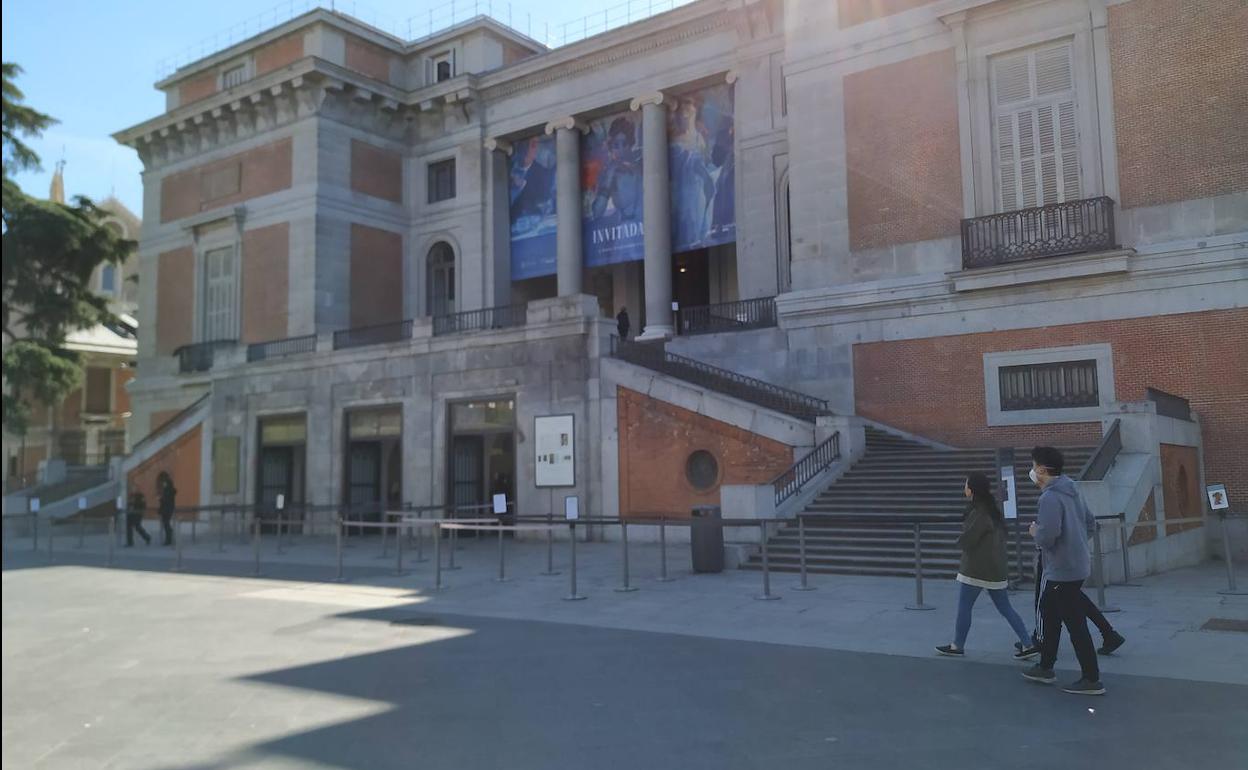 Así luce el Museo del Prado prácticamente vacío.