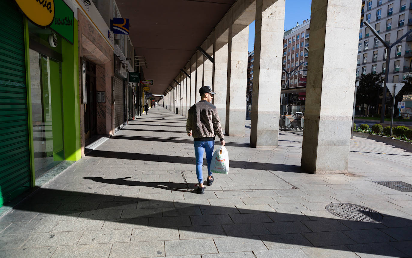 Fotos: Sábado atípico en Logroño por el coronavirus (I)