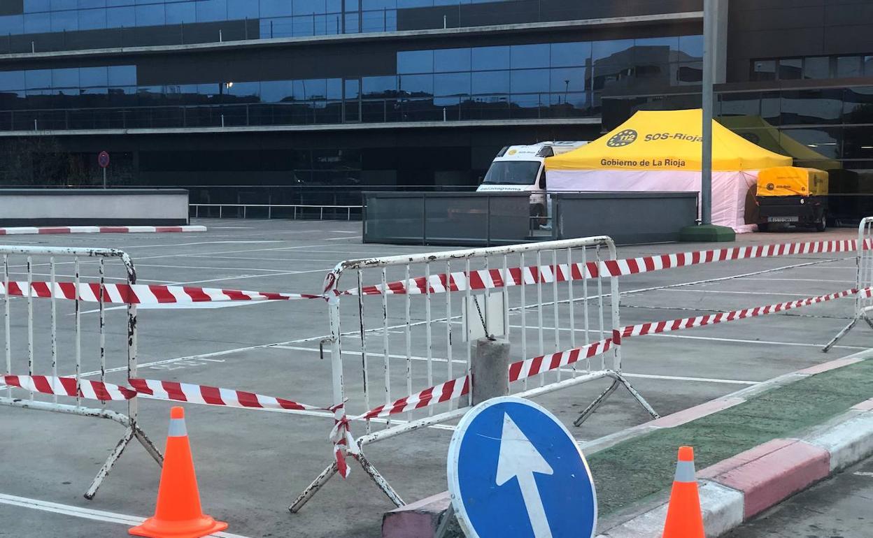 Salud pone en marcha el Centro de Diagnóstico Móvil: pruebas sin salir del coche en el CIBIR