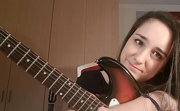 Titu Vélez cerró el Calahomefest. a.c.