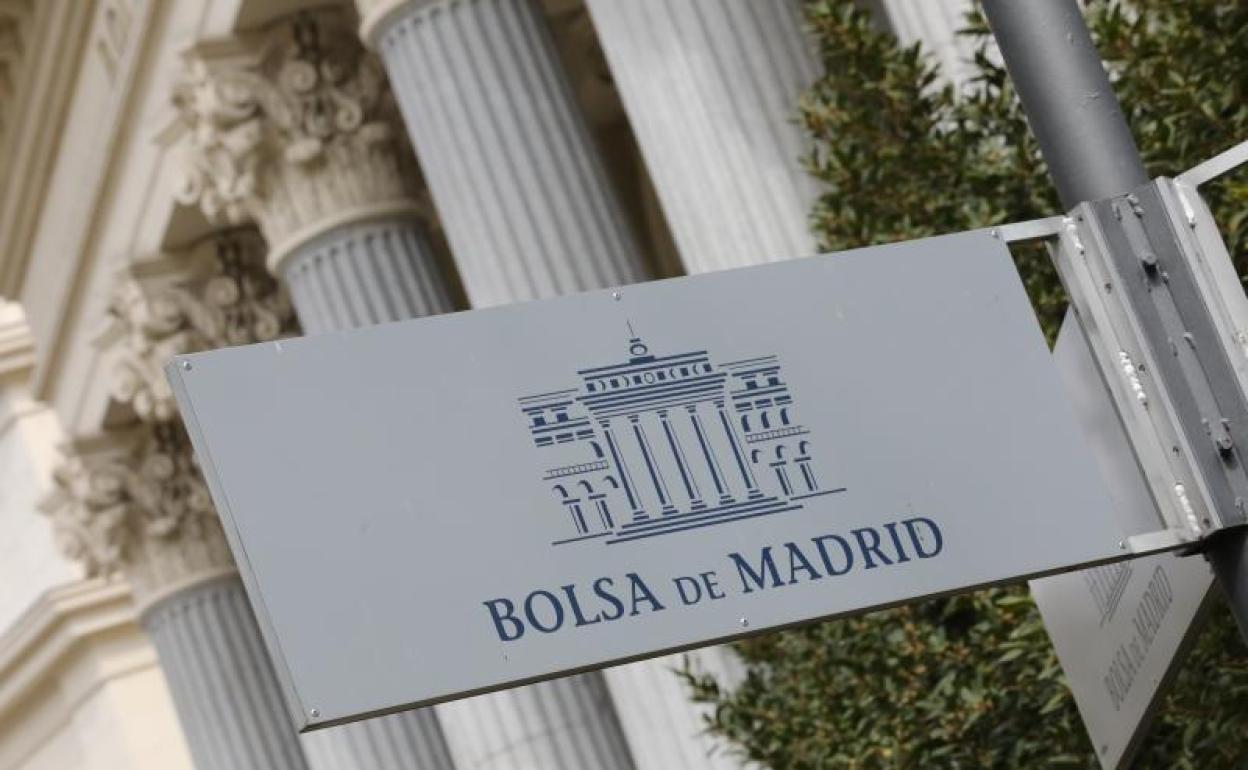 Exteriores de la Bolsa de Madrid 