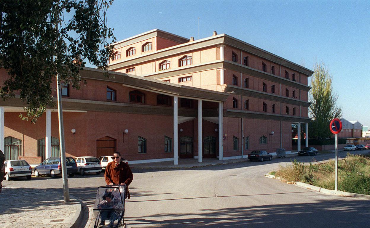 Salud hará pruebas a todos los ingresados y trabajadores de residencias de mayores, tras 14 nuevas muertes