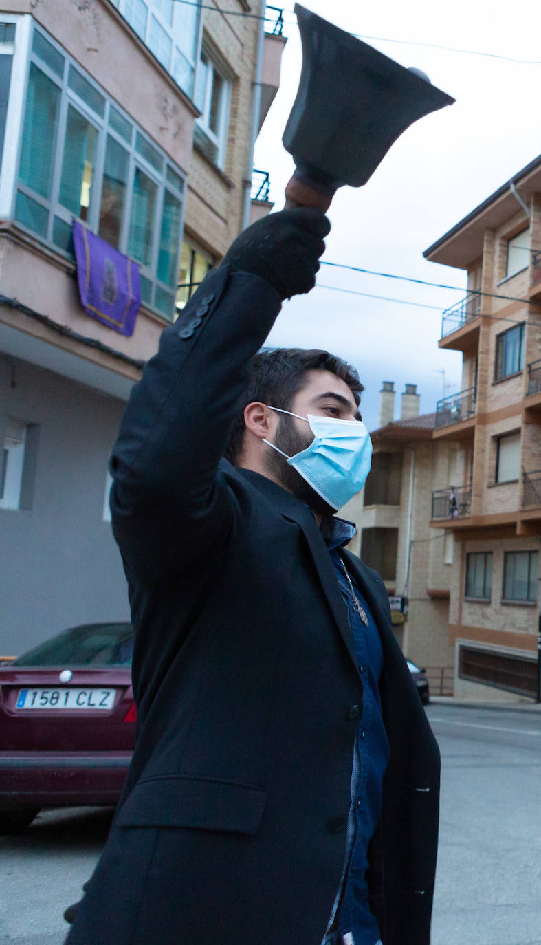 El coronavirus no impide el toque de campana en San Vicente