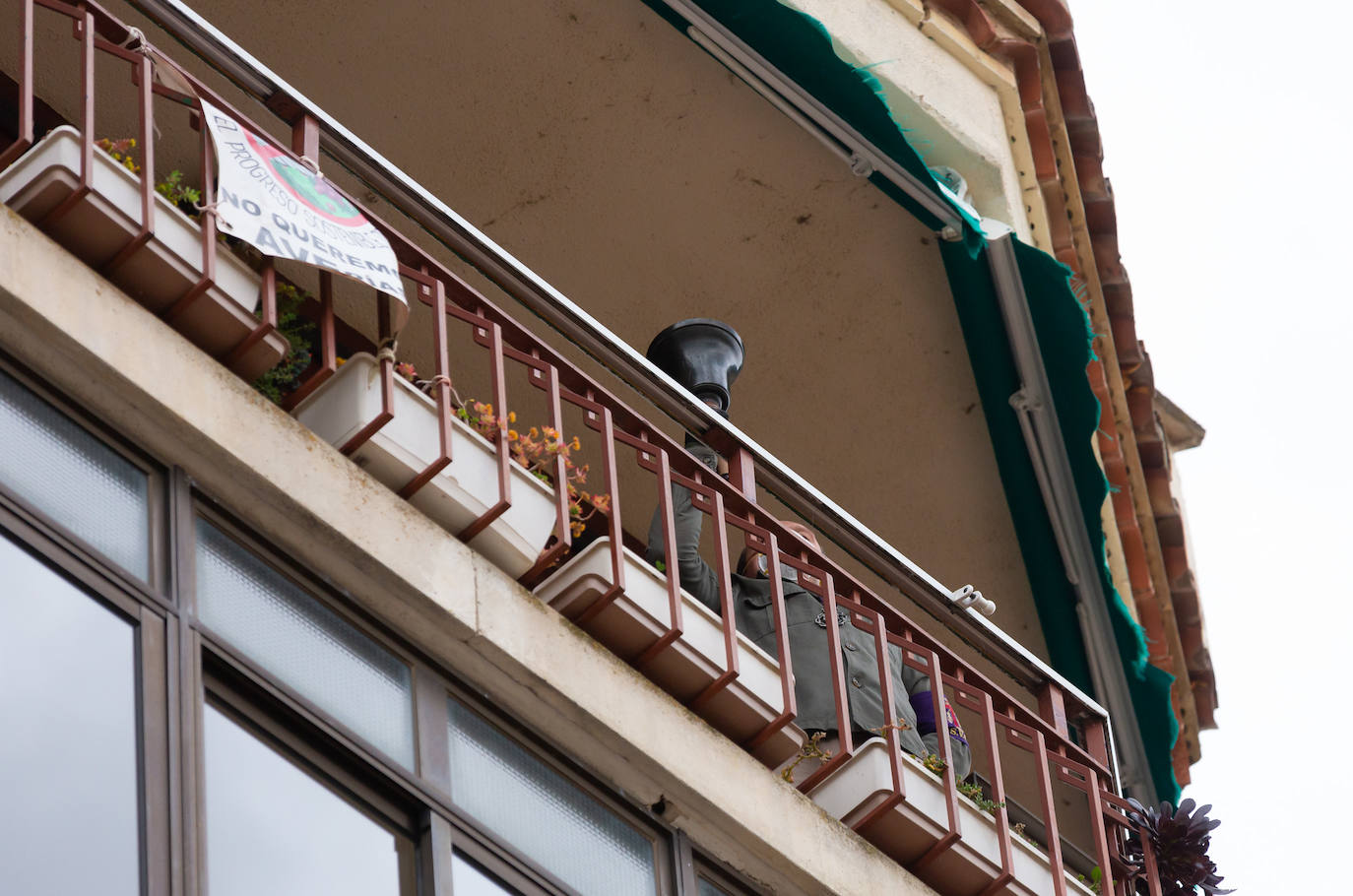 El coronavirus no impide el toque de campana en San Vicente