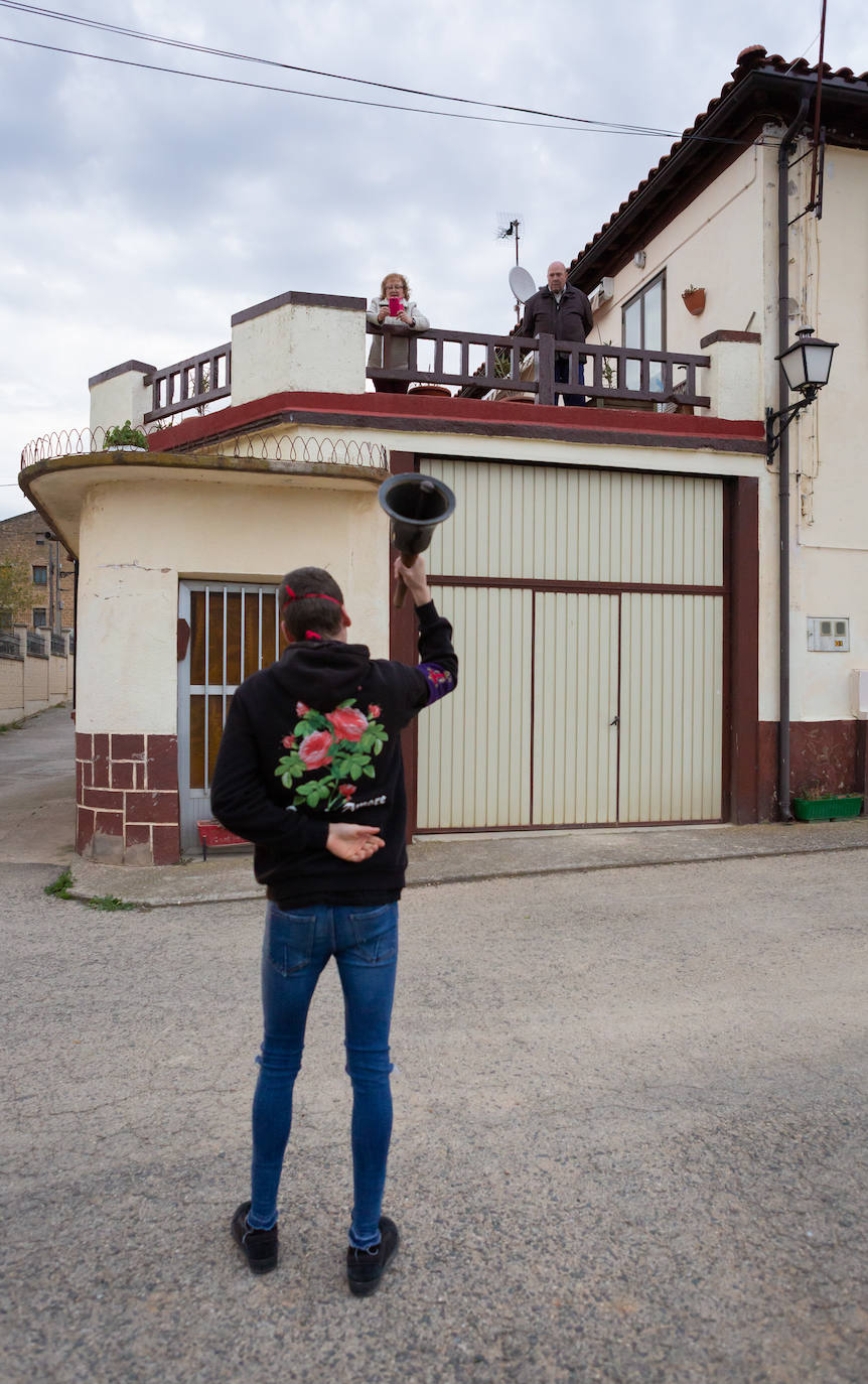 El coronavirus no impide el toque de campana en San Vicente