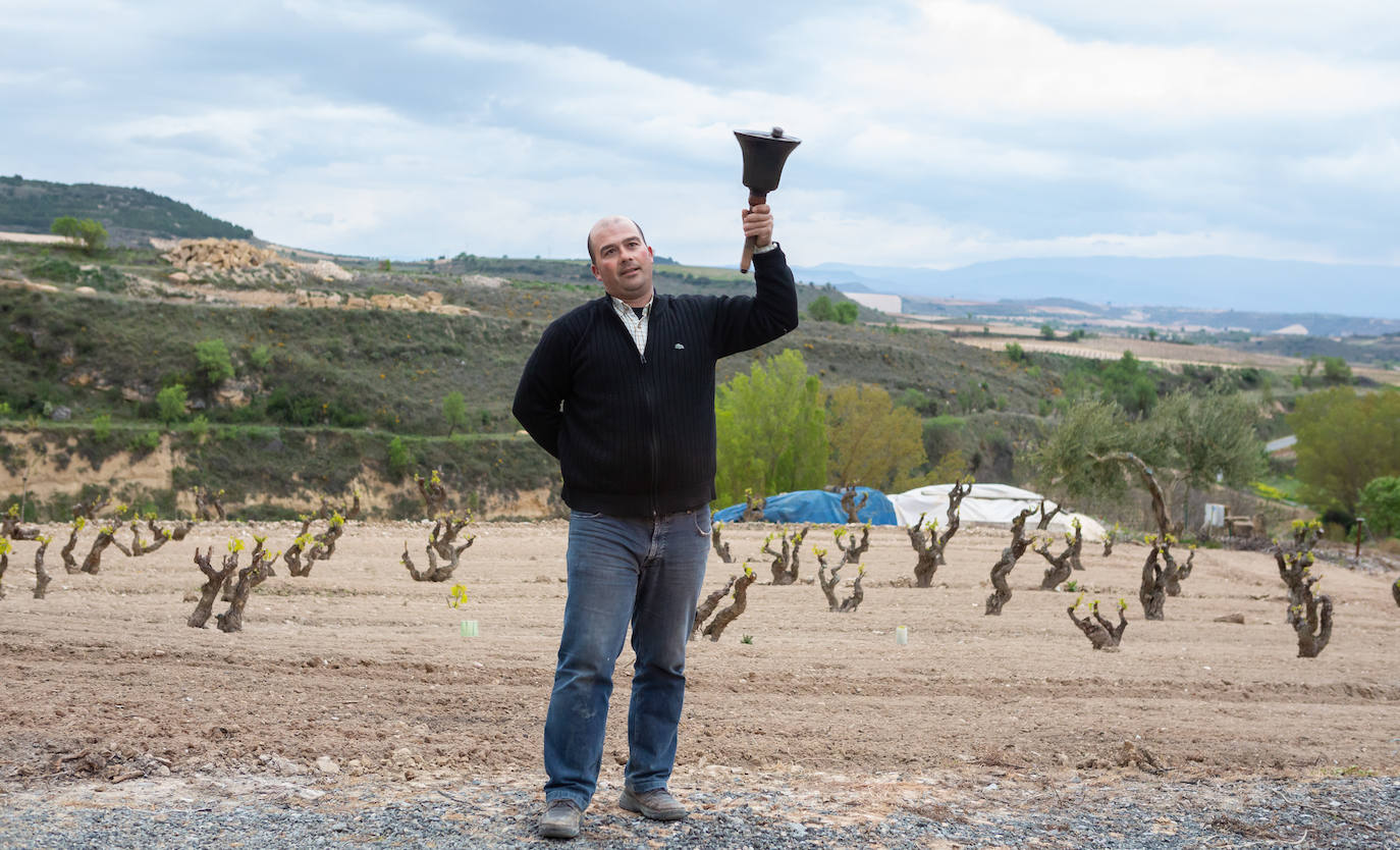 El coronavirus no impide el toque de campana en San Vicente
