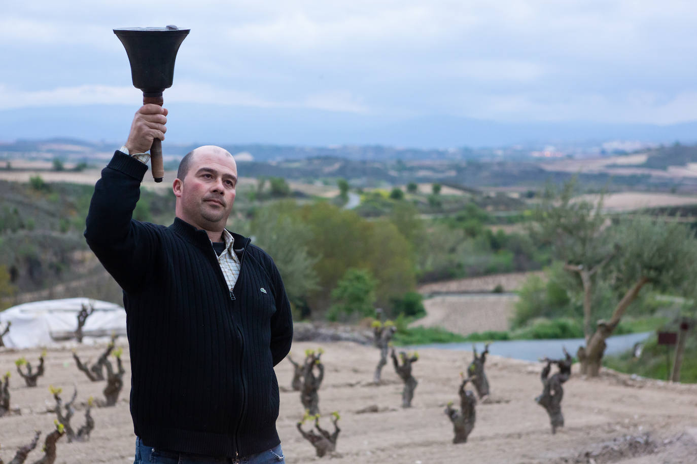El coronavirus no impide el toque de campana en San Vicente