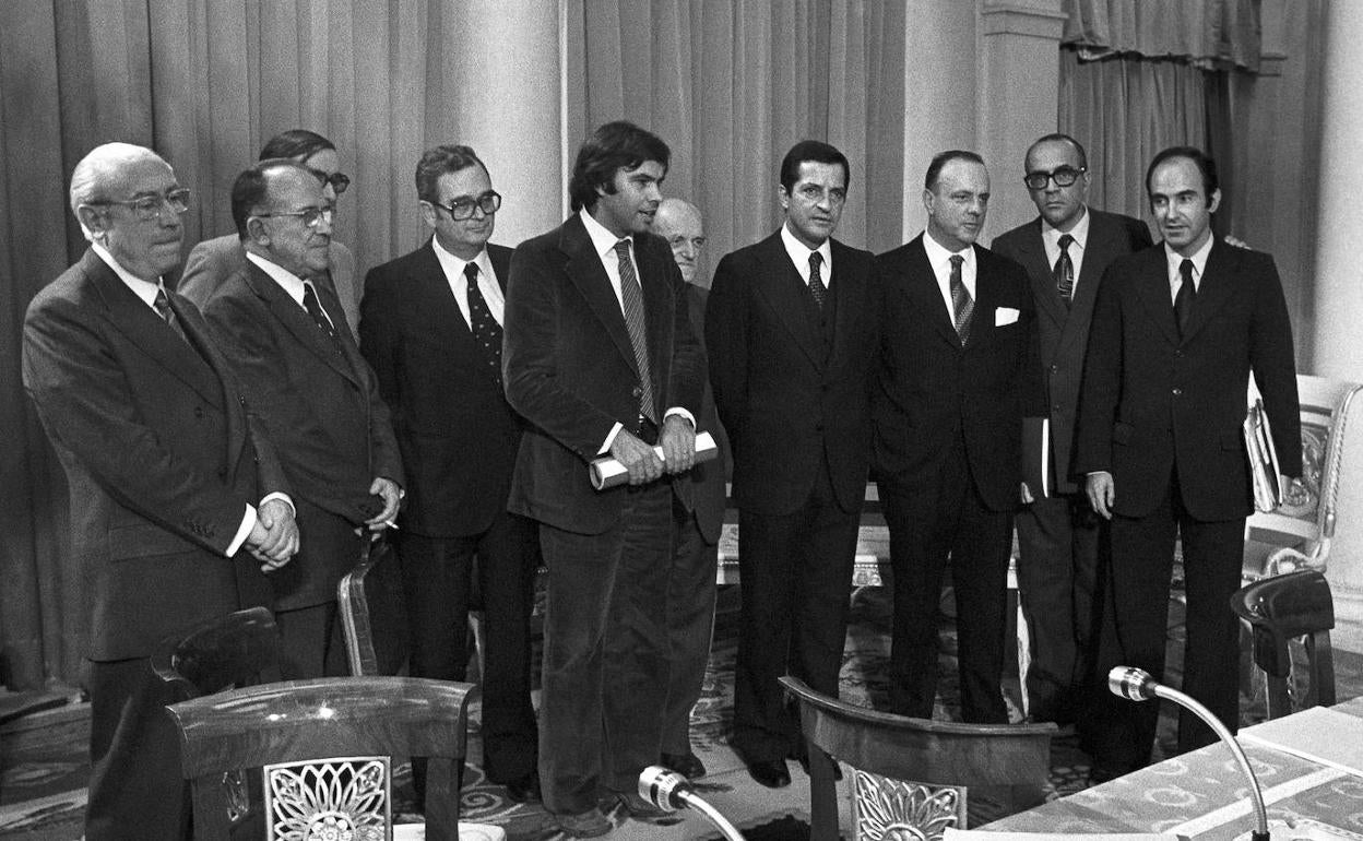 Integrantes de los partidos políticos que participaron en 1977 en los Pactos de la Moncloa.