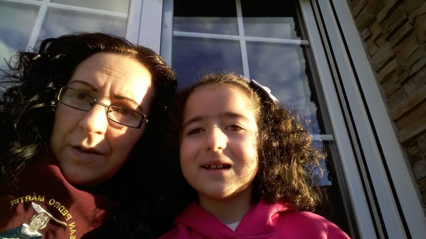 La semana pasada Rincón de Olivedo celebró San Pedro Mártir de Verona. El programa incluyó misa por Facebook, disfraces, gincana, ronda, almuerzo y 'pobre de mí' en los balcones.