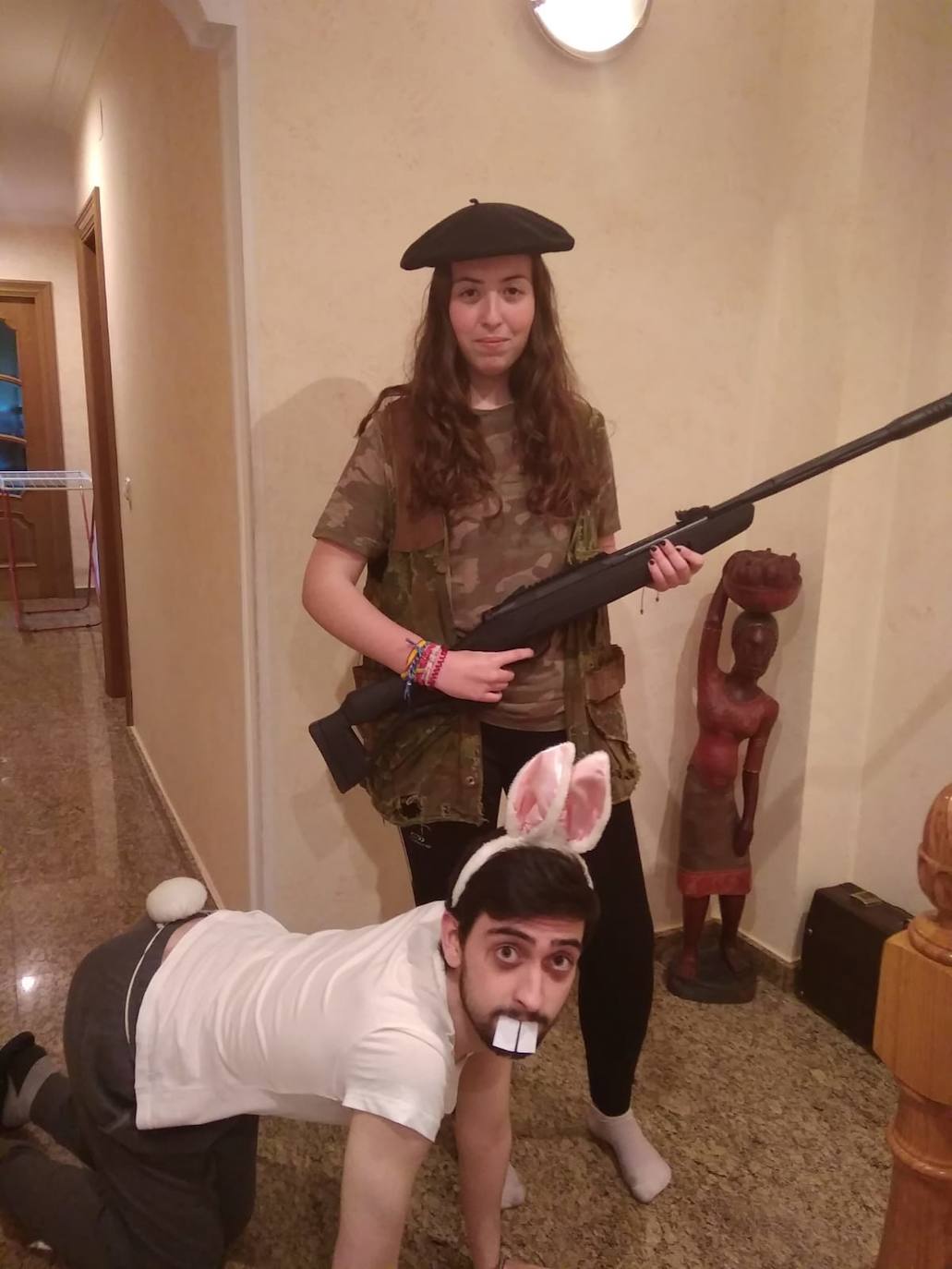 La semana pasada Rincón de Olivedo celebró San Pedro Mártir de Verona. El programa incluyó misa por Facebook, disfraces, gincana, ronda, almuerzo y 'pobre de mí' en los balcones.