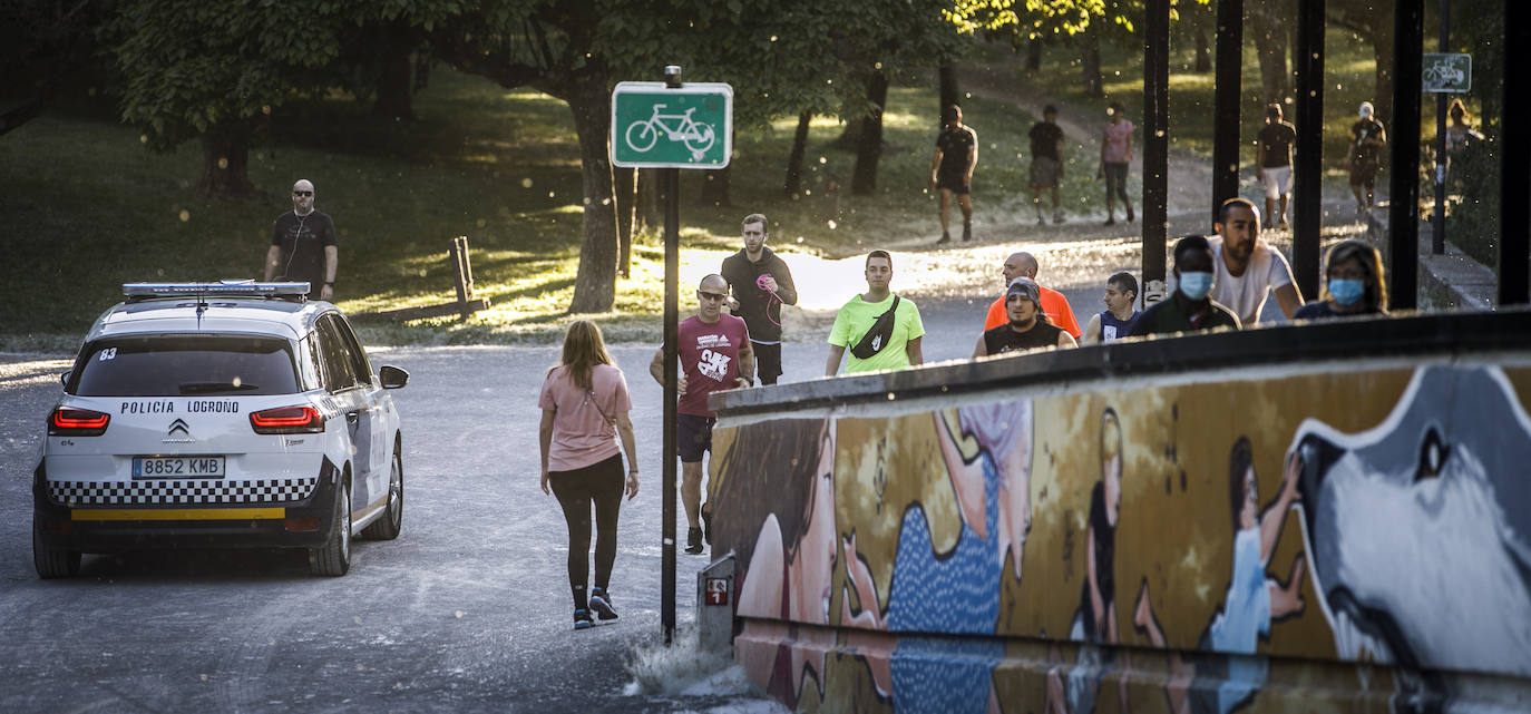 Fotos: Los logroñeses se han echado a las calles y parques en tromba