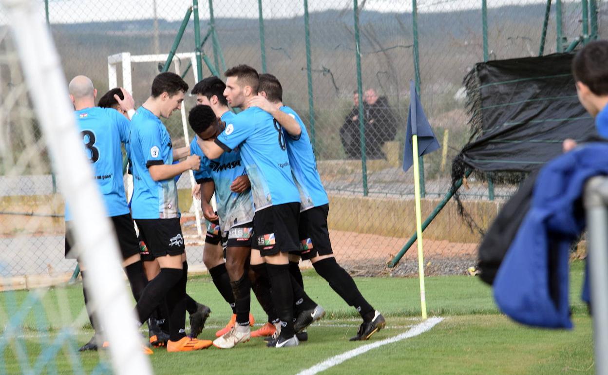 Racing y Agoncillo, listos para Tercera a la espera de otro posible ascenso