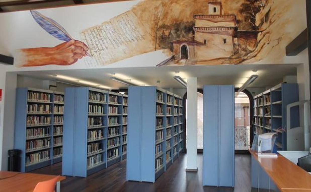 Sala principal de la Biblioteca de Haro.