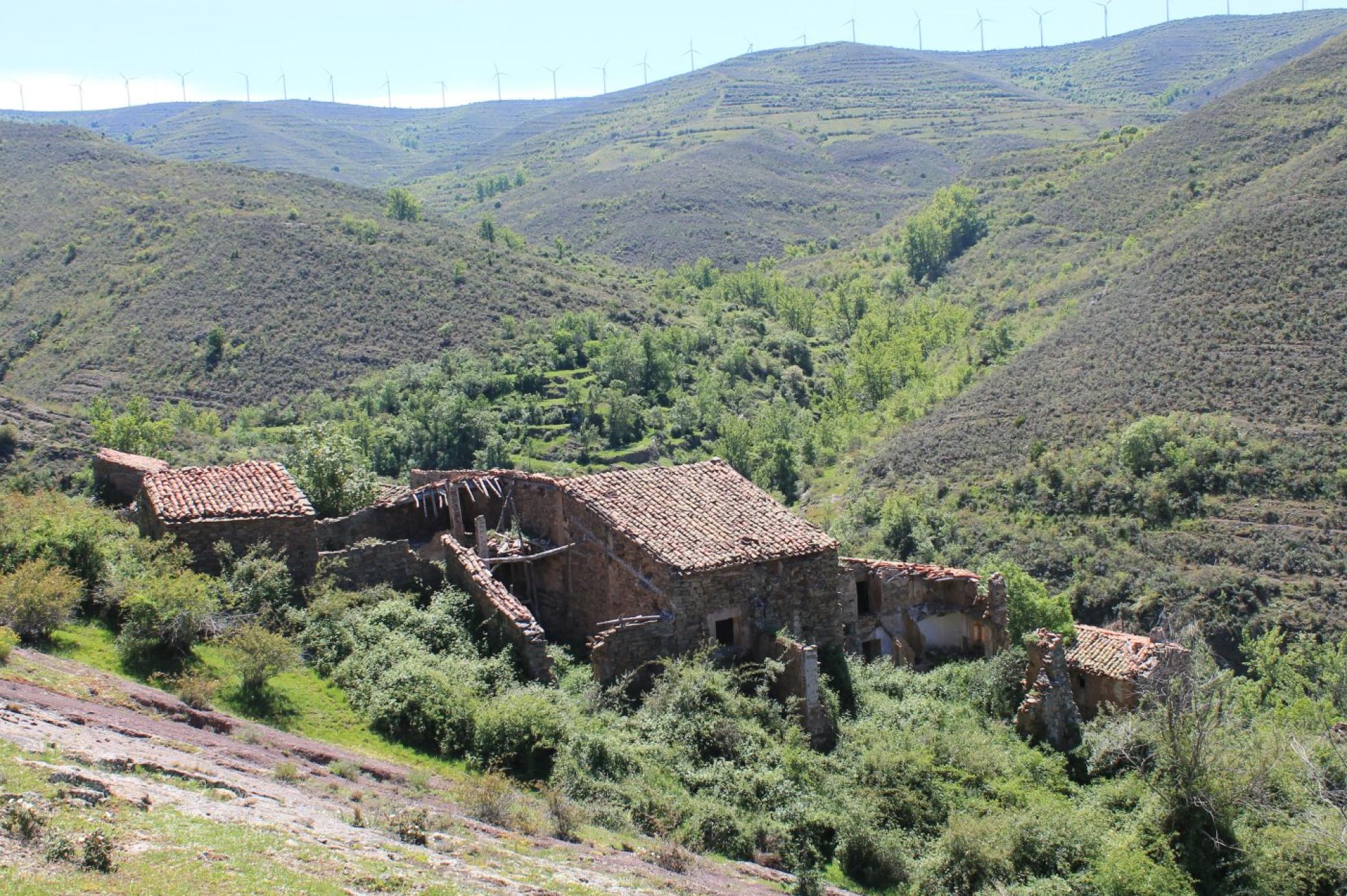 Valtrujal. En el valle del Jubera se encuentra este recóndito lugar que un día tuvo vida.