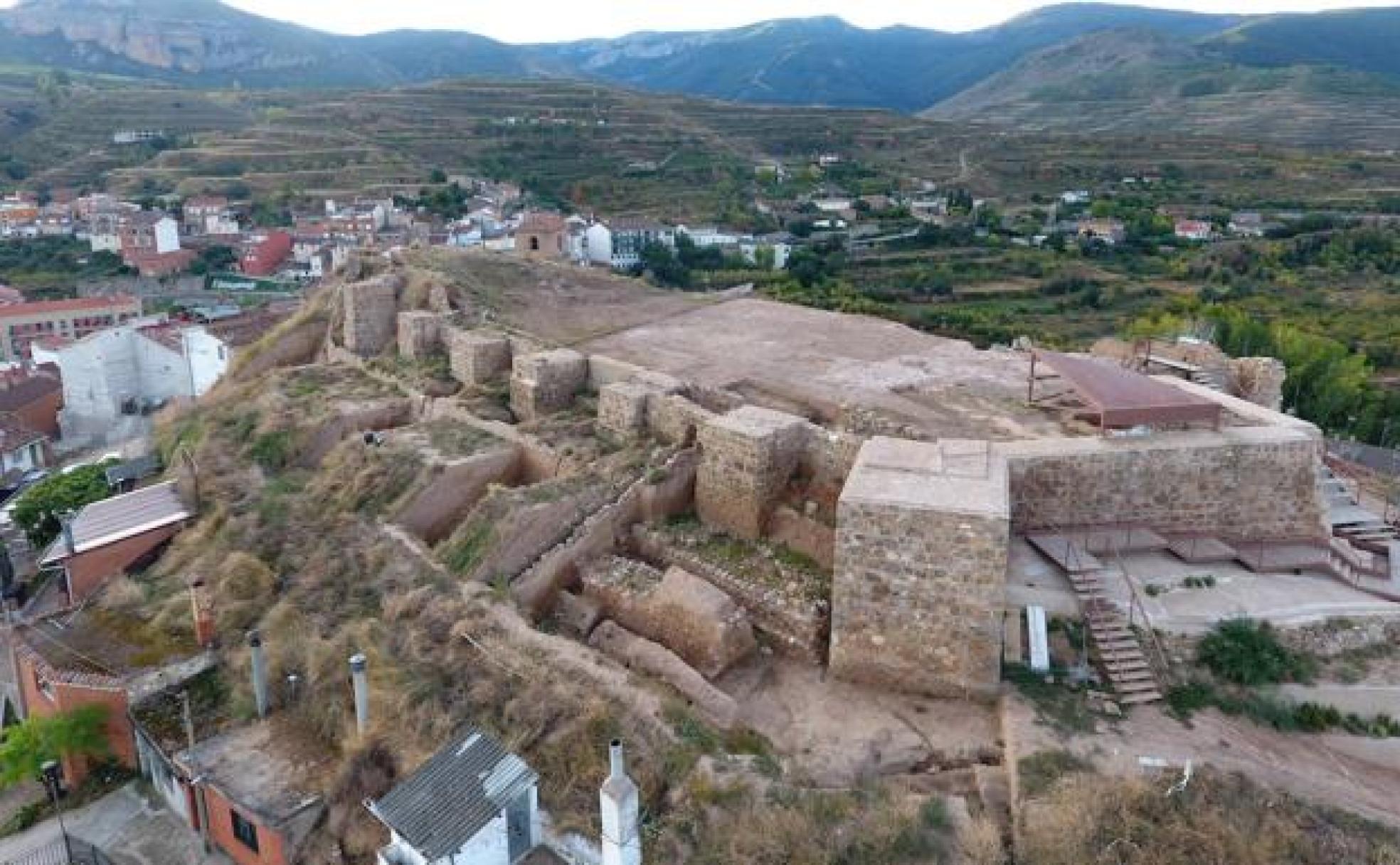 Turismo en La Rioja: Nalda, el castillo que reaparece
