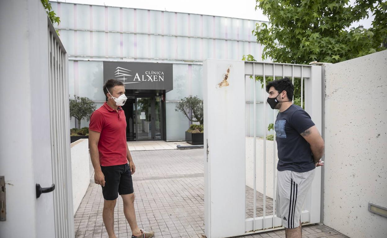 Miguel y Rojas acudieron este martes a la clínica Alxen