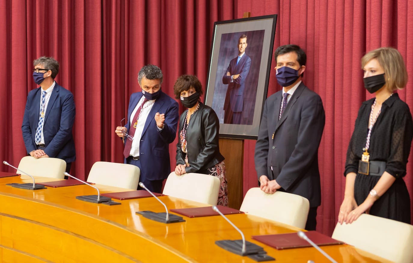 El Consistorio ha reconocido la responsabilidad «ejemplar» de la ciudadanía logroñesa en este estado de alarma y el trabajo de los sanitarios, de las fuerzas y los cuerpos de seguridad, así como de los empleados públicos. 