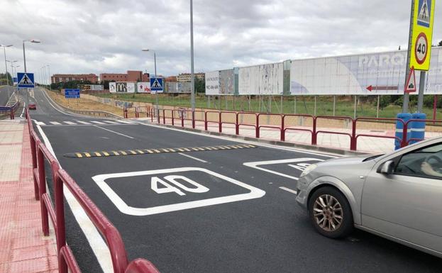 Hermoso de Mendoza anuncia la construcción del eje ciclista entre Los Lirios y El Cubo