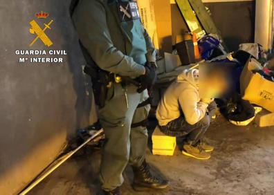 Imagen secundaria 1 - Desmantelada una red que distribuía 1.800 kilos de cannabis al año en La Rioja y País Vasco