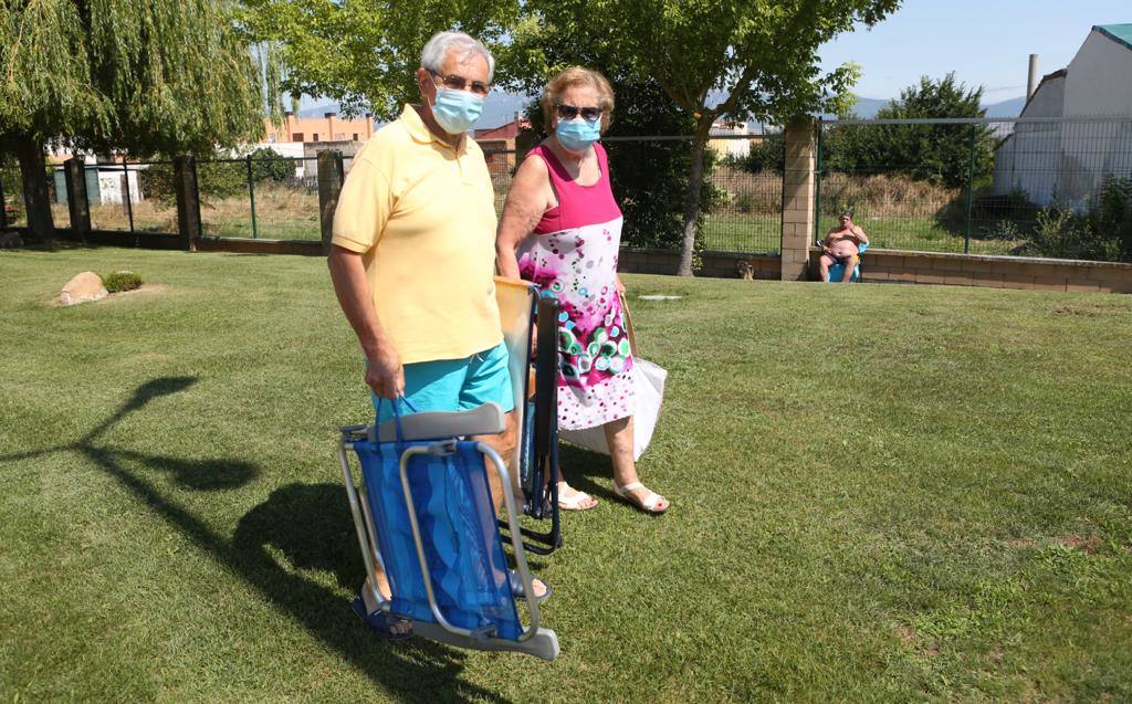 Después de la polémica de las últimas semanas, las piscinas de El Cortijo han abierto este miércoles sus puertas.