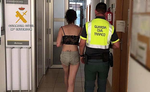 Detenida por conducir sin carnet y bajo los efectos de cuatro drogas en Rincón de Soto