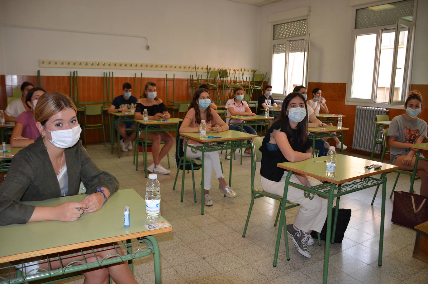 Las pruebas se han trasladado a las aulas del instituto, sin los escolares de Arnedo y Alfaro que se examinan en sus centros