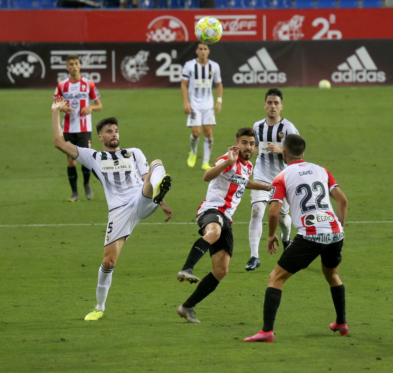 Los de Sergio Rodríguez ascienden a Segunda División tras superar al Castellón en la tanda de penaltis