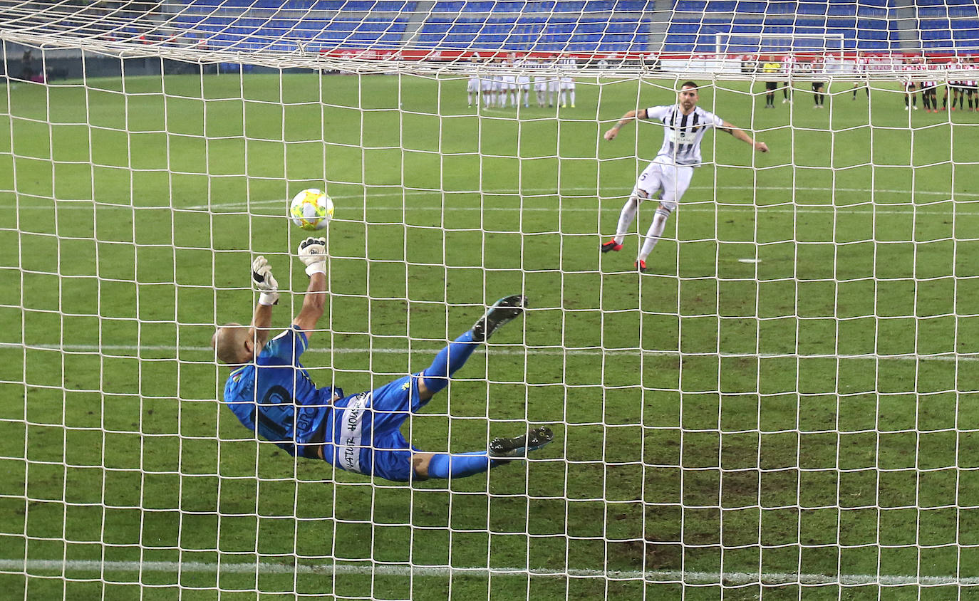 Los de Sergio Rodríguez ascienden a Segunda División tras superar al Castellón en la tanda de penaltis