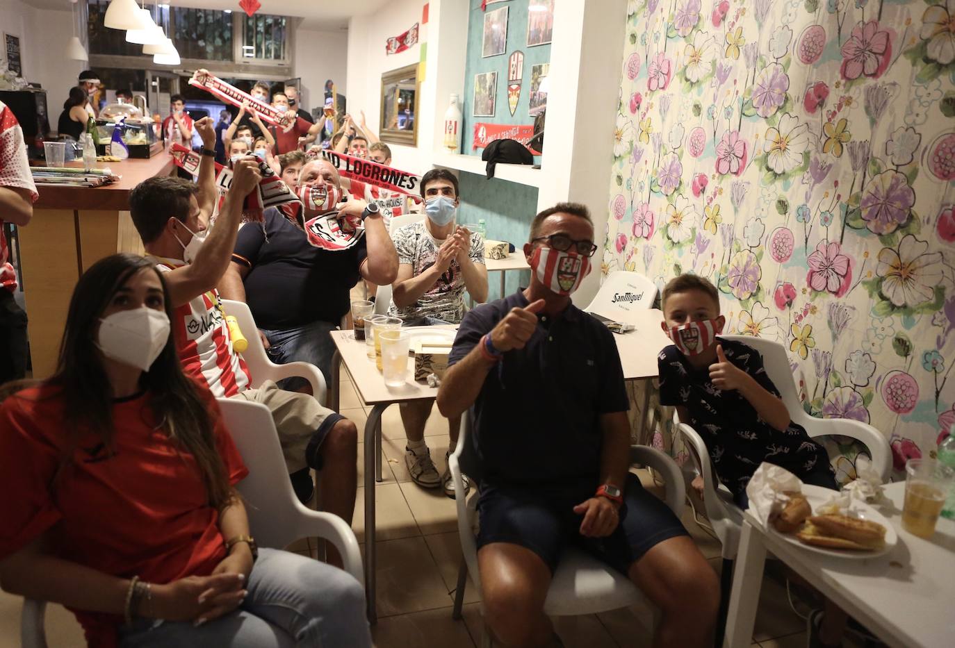 La afición blanquirroja ha sufrido bastante durante el encuentro frente al Castellón, pero finalmente ha merecido la pena