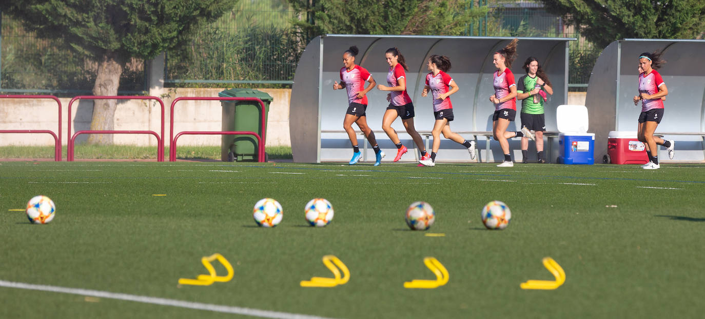 Las logroñesas iniciaron este lunes la pretemporada con un proyecto ilusionante y reconocido, pero con las incertidumbres que genera el coronavirus