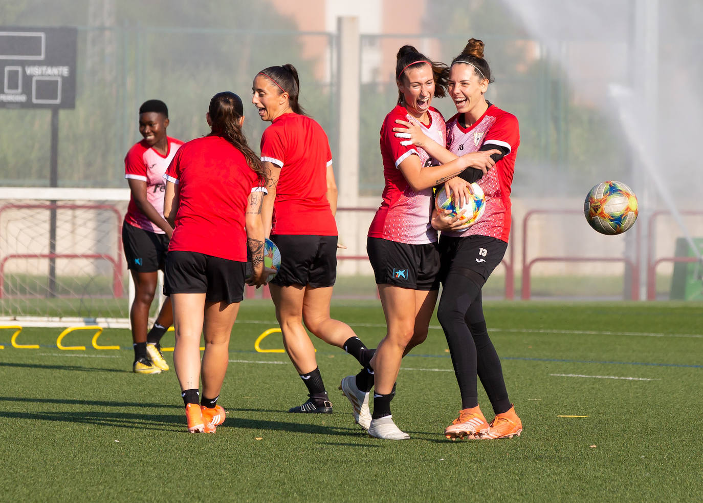 Las logroñesas iniciaron este lunes la pretemporada con un proyecto ilusionante y reconocido, pero con las incertidumbres que genera el coronavirus