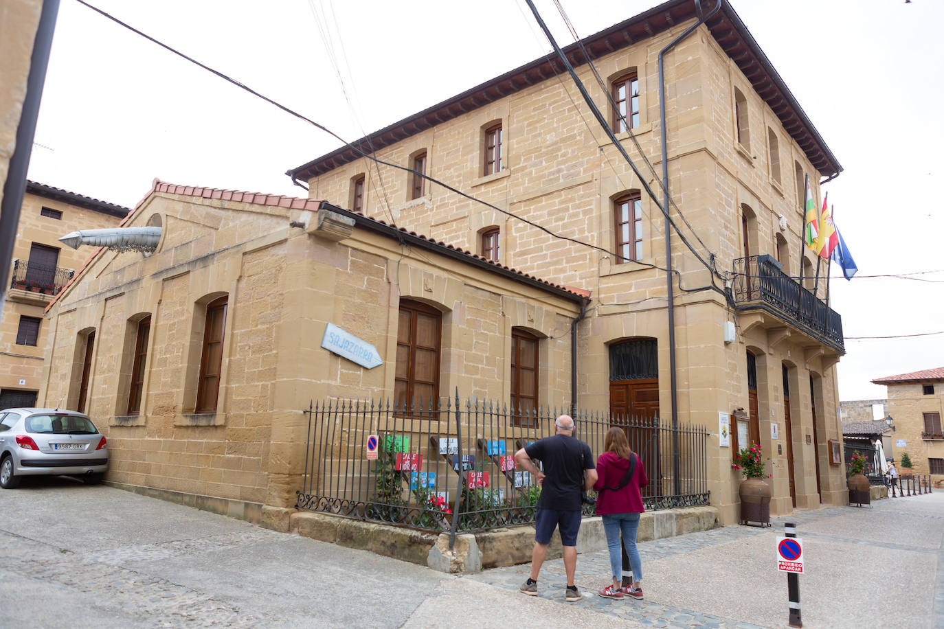 Prestigiosos artistas han decidido dejar huella en la localidad riojana