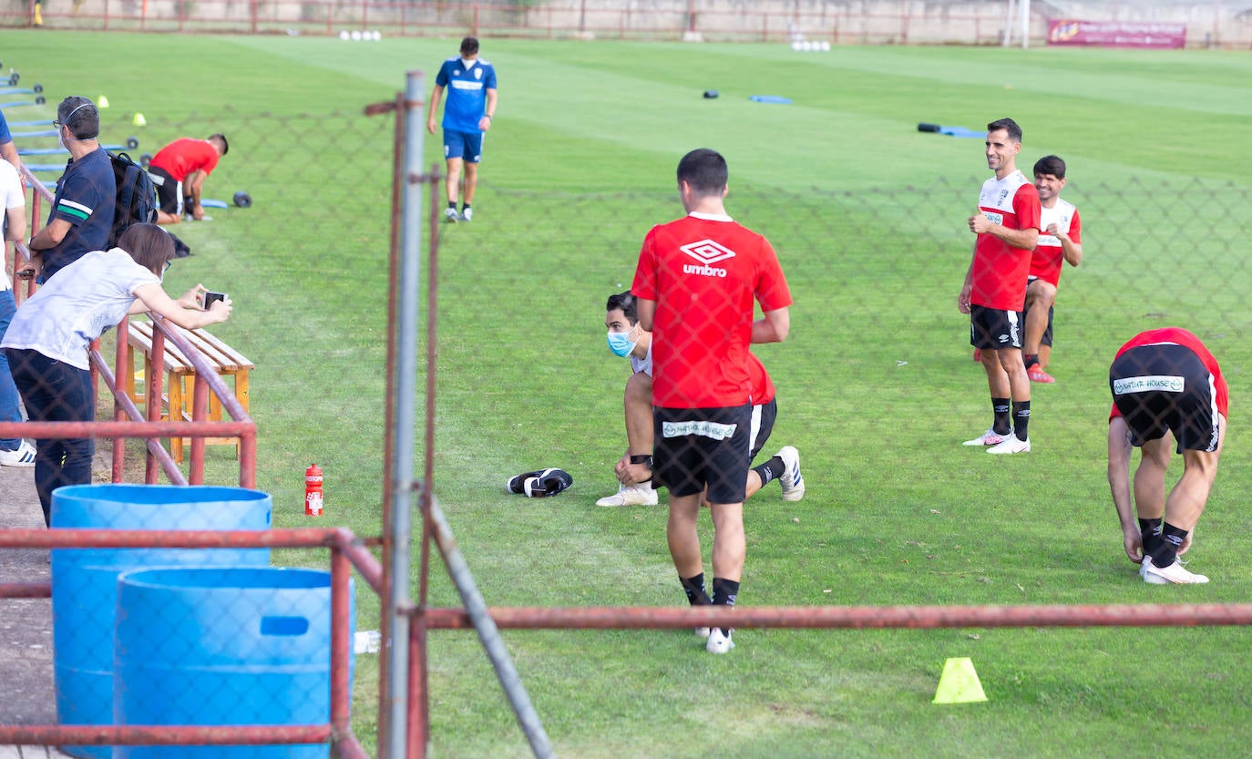 El equipo ha realizado este jueves su primer entrenamiento