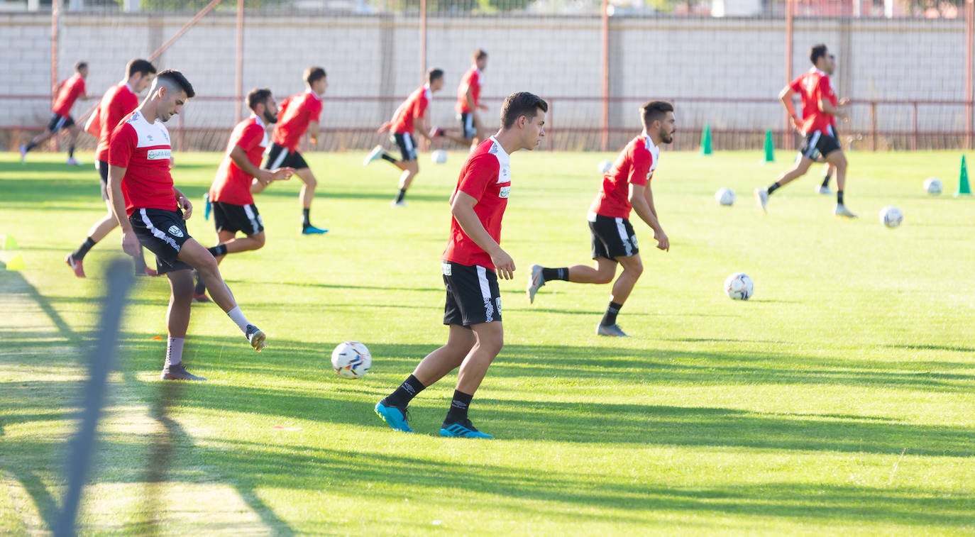 El equipo ha realizado este jueves su primer entrenamiento