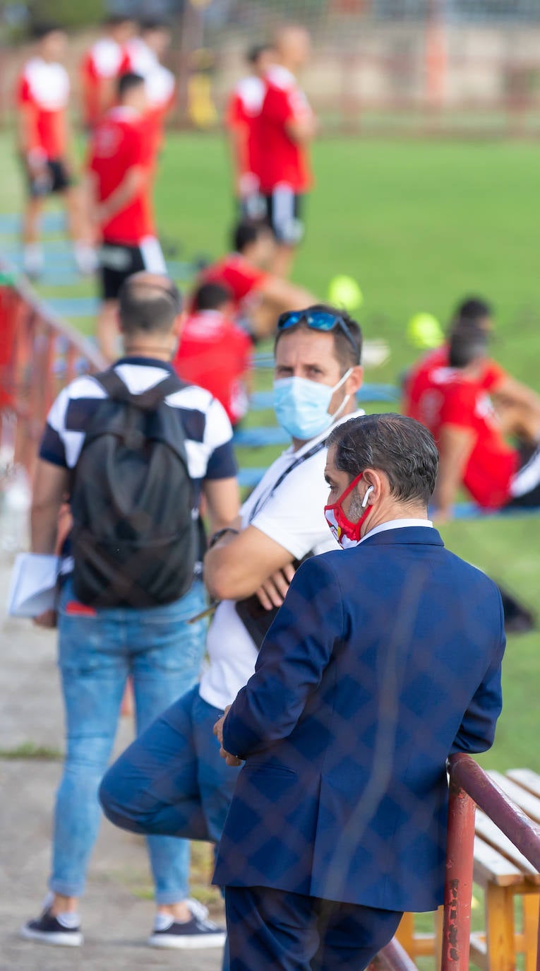 El equipo ha realizado este jueves su primer entrenamiento