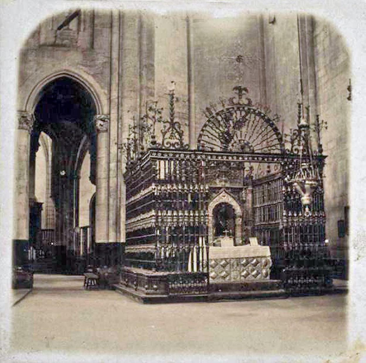 Sepulcro del santo, en 1906. 