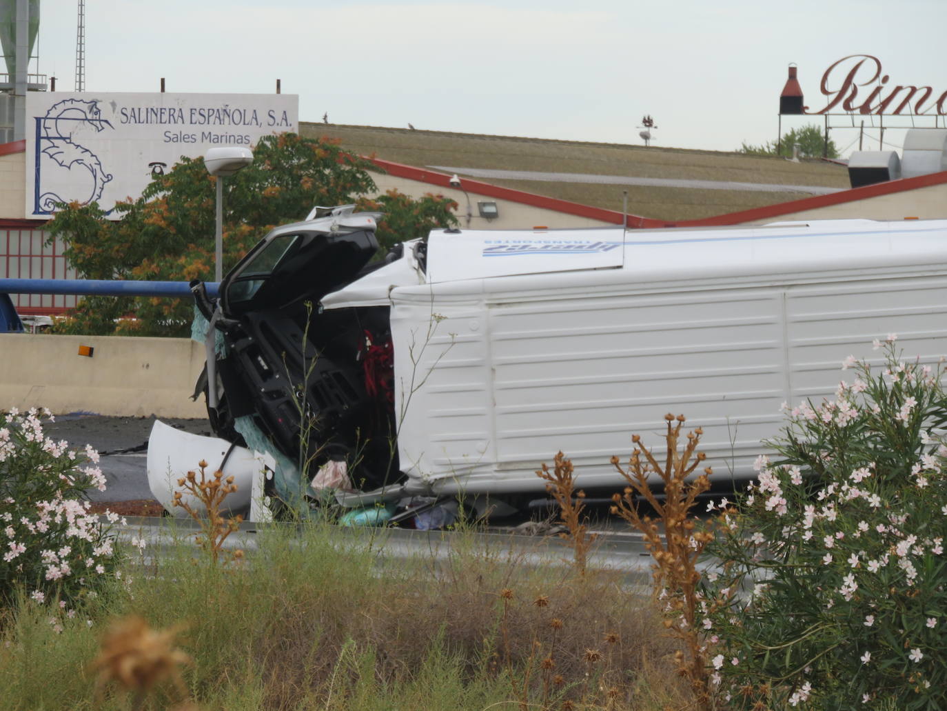 Fotos: Dos fallecidos en un accidente de tráfico en la N-232 en Alfaro