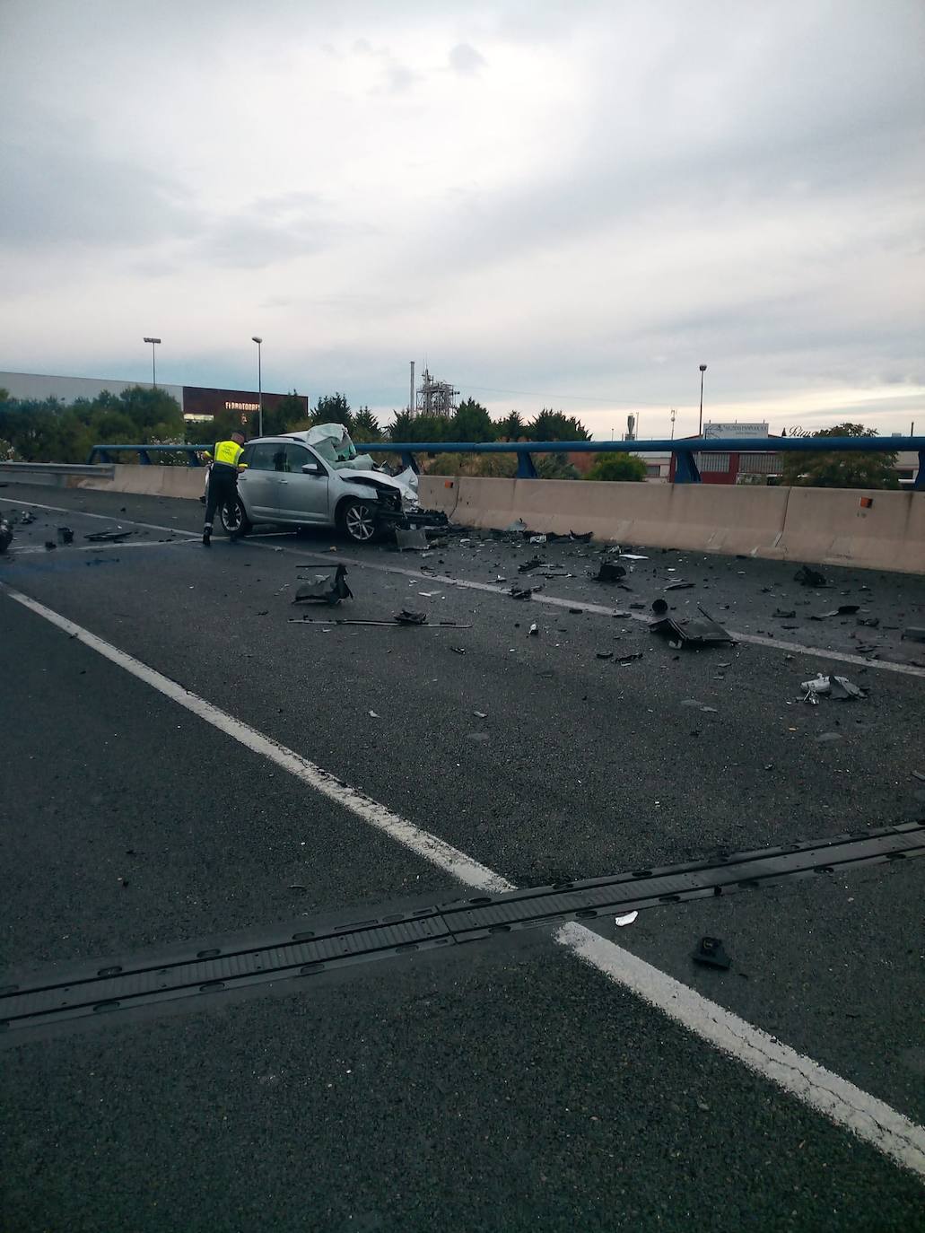 Fotos: Dos fallecidos en un accidente de tráfico en la N-232 en Alfaro