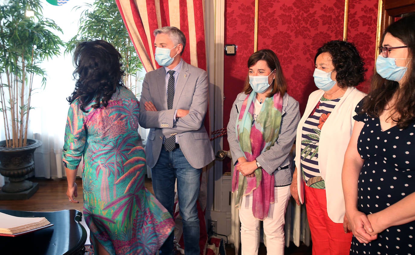 El nuevo consejero de Transición Ecológica y Sostenibilidad del Gobierno de La Rioja, Alex Dorado, ha apostado este martes por aprovechar la oportunidad que brindan los fondos europeos vinculados al Pacto Verde «para transformar la economía y hacer crecer» a la comunidad riojana. 