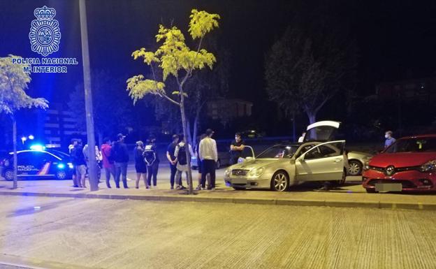 Labores de control y vigilancia en el aparcameinto del Palacio de los Deportes. 