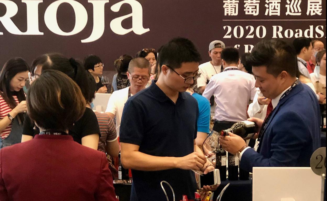 Récord de participación y asistencia en el 'roadshow' de Rioja en China