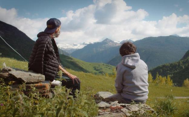 Una escena de 'Eso que tú me das'.