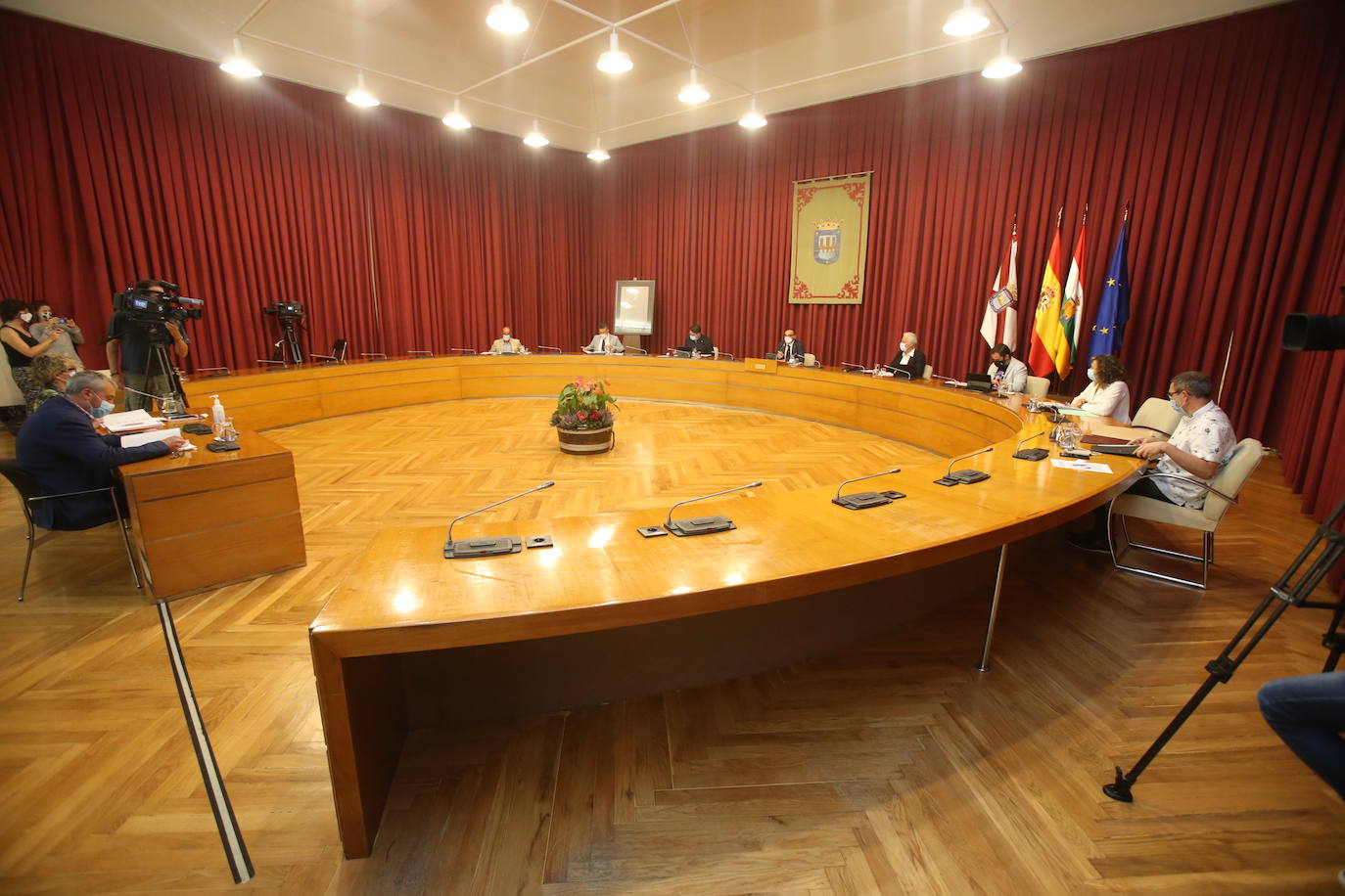 Imágenes del Pleno ordinario de septiembre del Ayuntamiento de Logroño.