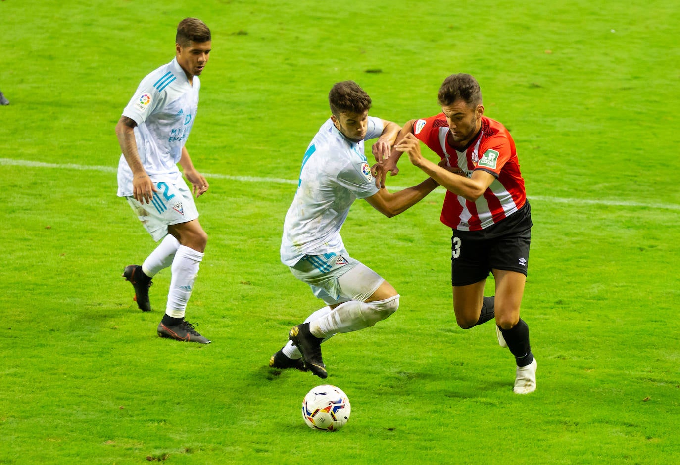 El autor del gol del triunfo fue Adrián Pérez