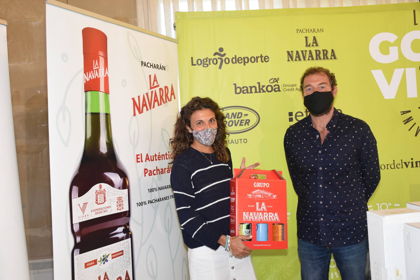 Los ganadores del Torneo Bodegas Altanza recogieron sus premios en El Campo de Logroño.