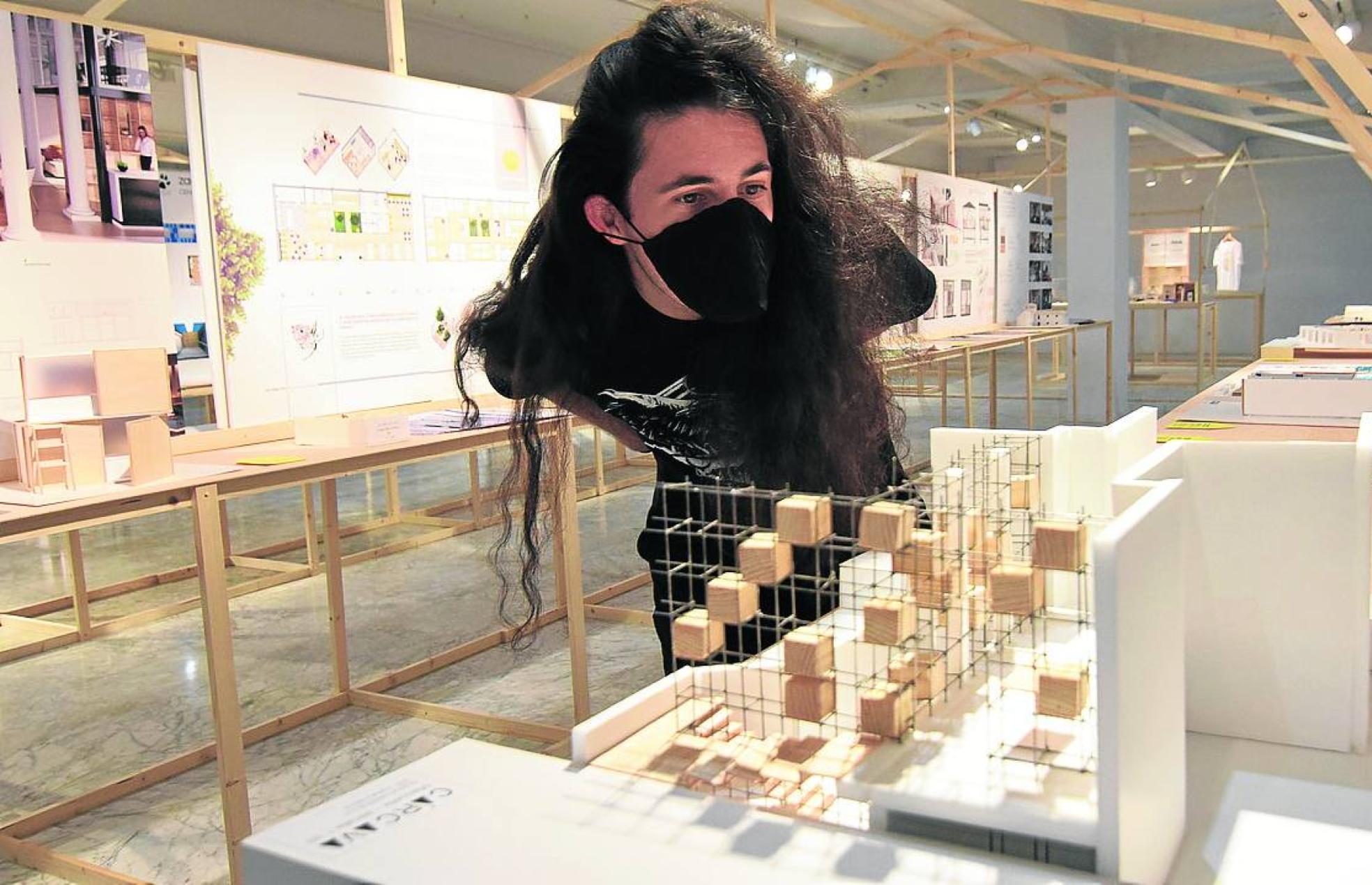 Maquetas, paneles y memorias recogen las propuestas de los alumnos de Interiores.