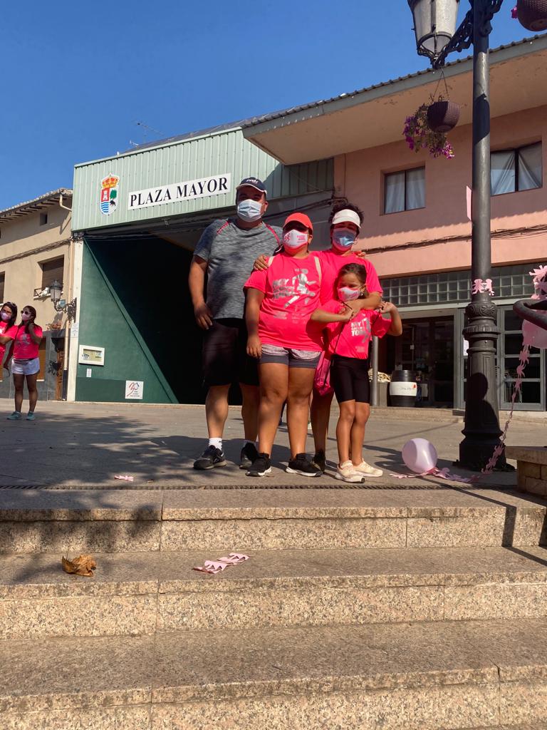 La cita ha estado organizada por el Ayuntamiento en colaboración con la AECC y la Ampa del colegio de la localidad