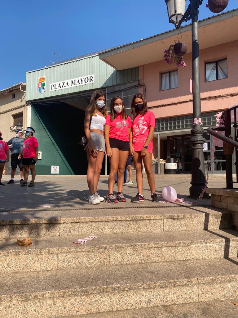 La cita ha estado organizada por el Ayuntamiento en colaboración con la AECC y la Ampa del colegio de la localidad